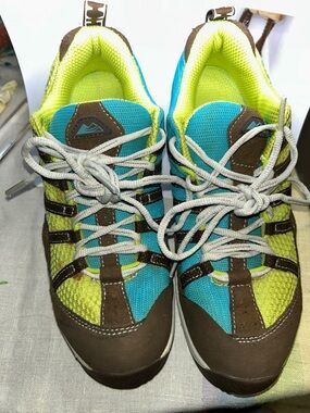 Montrail  Women’s Athletic Sneakers in Teal and Lime with Brown Accents size 8.5